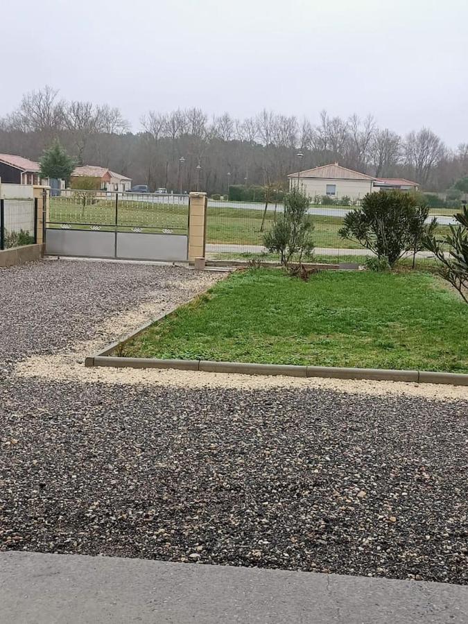 Maison Du Bonheur Lesparre-Médoc Exteriör bild